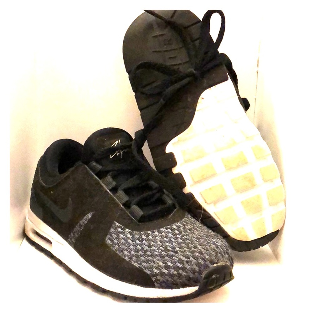 Black Nike Airmax Zero 10c